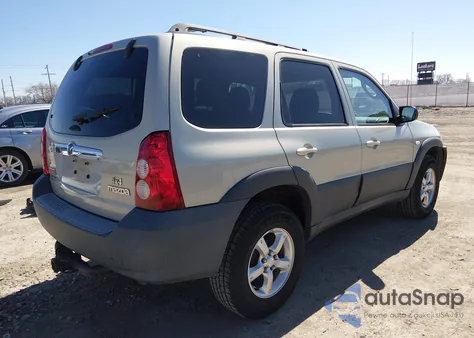 2005 Mazda Tribute I из США, поврежденный, VIN 4F2YZ92Z75KM53696